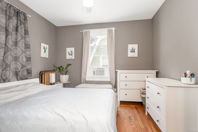 27 Thornton St, House other with 4 bedrooms, 2 bathrooms and null parking in Hamden CT | Image 19