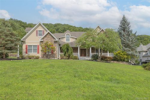 23 Sandyfields Ln, Stony Point, NY, 10980-3515 | Card Image