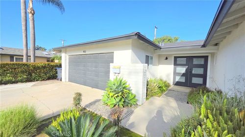913 Clemensen Ave, Santa Ana, CA, 92705-6711 | Card Image
