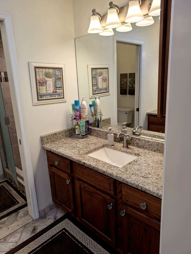 Master Vanity w/ sink | Image 20