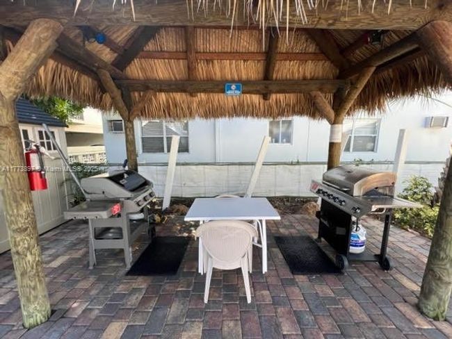 APT-17 - 4228 N Ocean Dr, Condo with 0 bedrooms, 1 bathrooms and null parking in Lauderdale By The Sea FL | Image 28