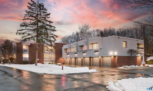 92 Wilton Crst, Wilton, CT, 06897-4059 | Card Image