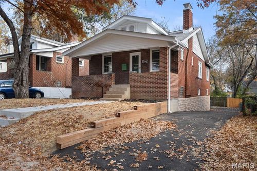 2140 Princeton Pl, Richmond Heights, MO, 63117-2425 | Card Image