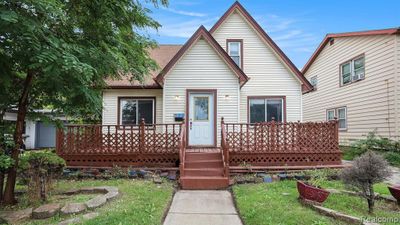 100 N Telegraph Road, Home with 4 bedrooms, 1 bathrooms and null parking in Pontiac MI | Image 1