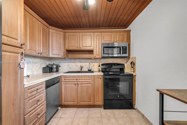 I - 14150 Sw 84 Th St, Condo with 2 bedrooms, 2 bathrooms and null parking in Miami FL | Image 5