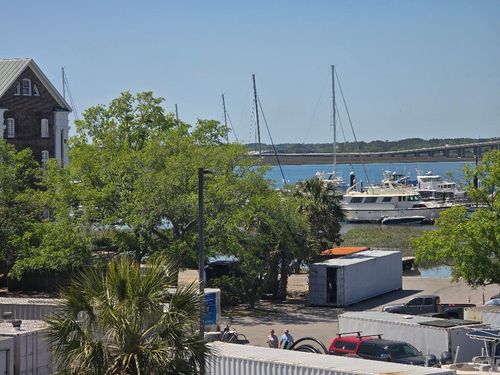 apt-2e-14 Lockwood Dr, Charleston, SC, 29401-1128 | Card Image