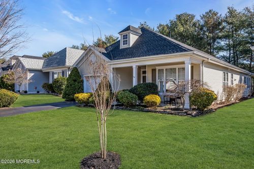 9 Evergreen Springs Dr, Lakewood, NJ, 08701-7368 | Card Image