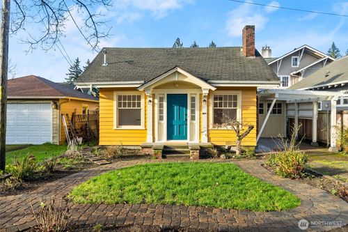 1911 Columbia St Sw, Olympia, WA, 98501-2838 | Card Image