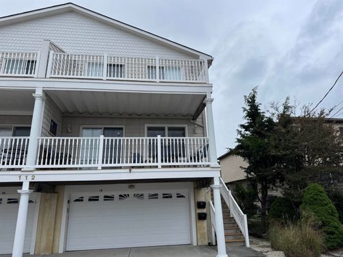 112 E Rosemary Rd, Wildwood Crest, NJ, 08260-4034 | Card Image