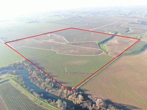 14248 E Peltier Rd, Acampo, CA, 95220-9342 | Card Image