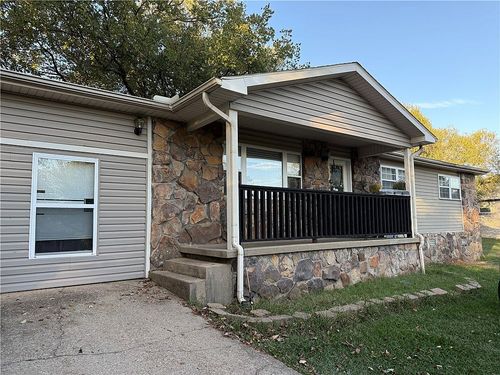 107 Nancy St, Harrison, AR, 72601-6220 | Card Image