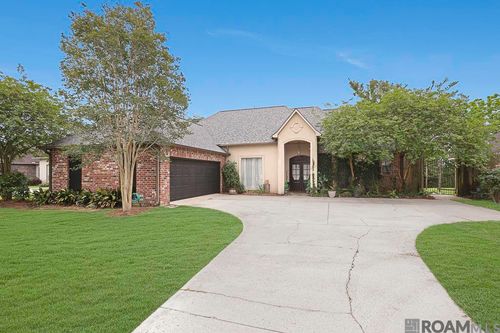 39053 Corinne Cir, Prairieville, LA, 70769-4654 | Card Image