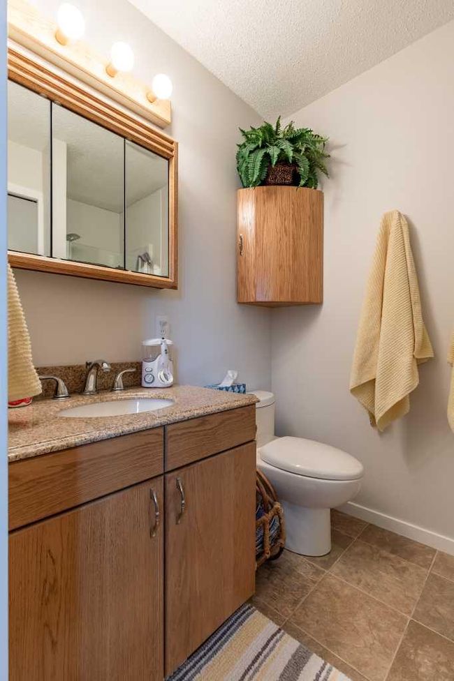 12 Fairway Cres, House other with 6 bedrooms, 3 bathrooms and 3 parking in Foremost AB | Image 21