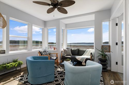 unit-e101-651 Se Bayshore Dr, Oak Harbor, WA, 98277-5782 | Card Image