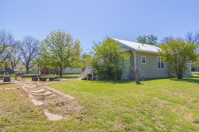601 E Ross Ave, House other with 3 bedrooms, 1 bathrooms and null parking in De Leon TX | Image 5