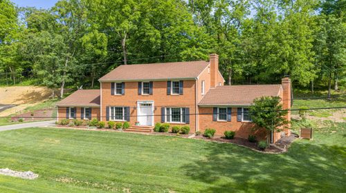3341 Hidden Oak Rd Sw, Roanoke, VA, 24018-2162 | Card Image