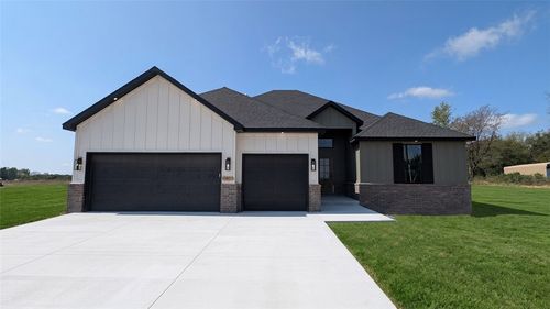 5401 S Pleasant Valley Rd, Gentry, AR, 72734 | Card Image