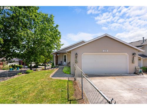 3218 Sw Corbeth Ln, Troutdale, OR, 97060-3173 | Card Image