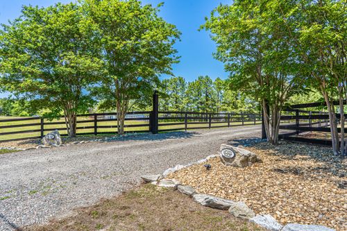 440 Huntland Rd, Vass, NC, 28394-2900 | Card Image