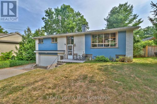 268 Canboro Rd, Ridgeville, ON, L0S1M0 | Card Image