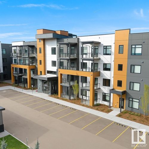 317-7471 May Common Nw, Edmonton, AB, T6R0X5 | Card Image