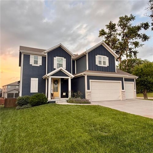 15910 W 171st Ter, Olathe, KS, 66062-7546 | Card Image