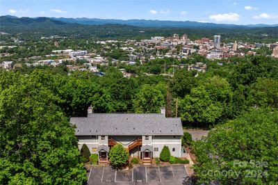 544 Windswept Drive, Condo with 2 bedrooms, 2 bathrooms and null parking in Asheville NC | Image 1