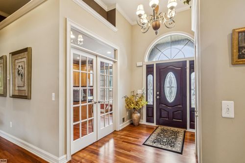 54361 Pine St, New Baltimore, MI, 48047-5569 | Card Image