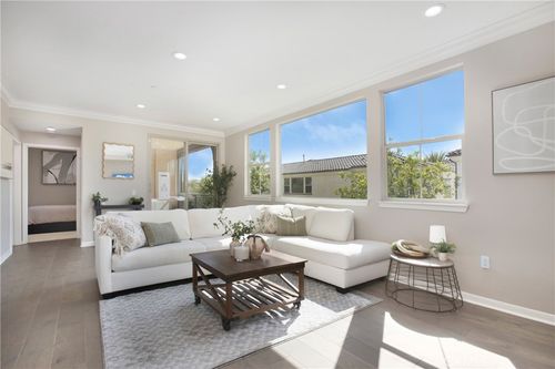 402 Maravilla Ln, Brea, CA, 92823-6390 | Card Image