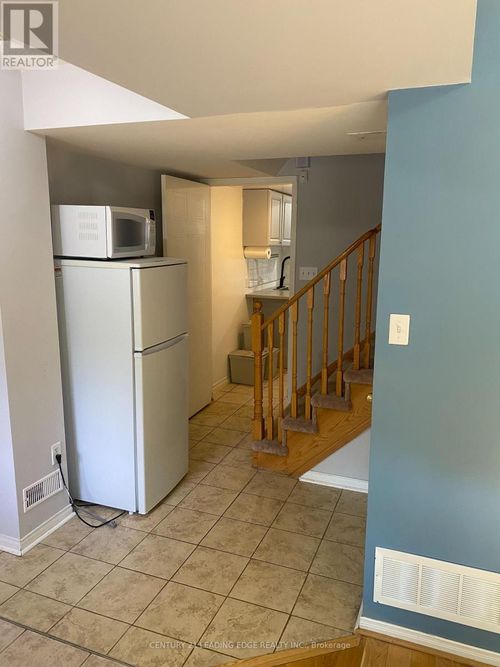121 Weston Road, Toronto (Weston), ON, M6N5H4 | Card Image