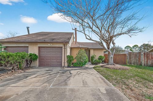 16617 Monte Carlo Ct, Houston, TX, 77053-5220 | Card Image