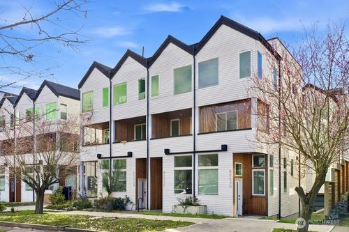 c-8553 Midvale Ave N, Seattle, WA, 98103-4031 | Card Image