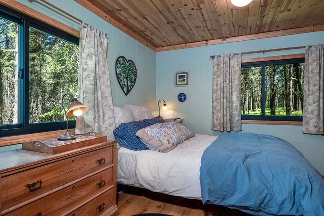 New Windows throughout the home | Image 12