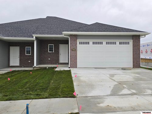 5829 S 94th St, Lincoln, NE, 68526-9815 | Card Image