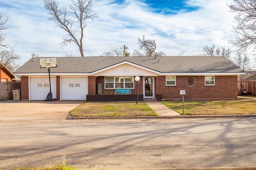 715 Avenue J, Anson, TX, 79501 | Card Image