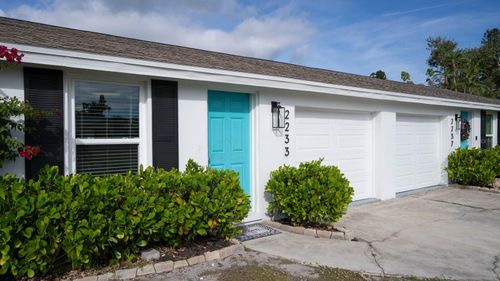2237 Michele Dr, SARASOTA, FL, 34231-4124 | Card Image