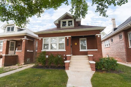 2726 Euclid Ave, Berwyn, IL, 60402-2520 | Card Image