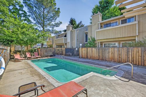 2330 Hurley Way, Sacramento, CA, 95825-3560 | Card Image