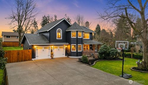 610 Logan Rd, Lynnwood, WA, 98036-7242 | Card Image