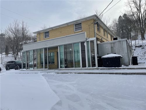 1017 Highland Ave, Greensburg, PA, 15601-4319 | Card Image