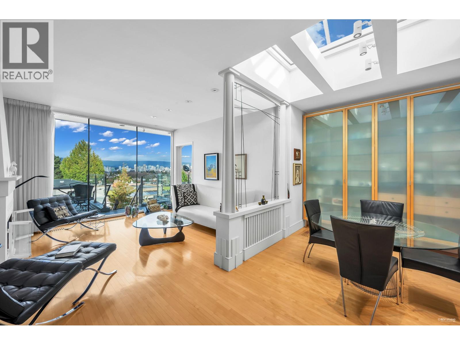 Commercial Sale in Vancouver 5