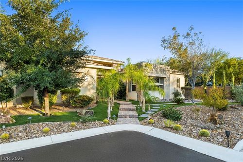 8396 Sweetwater Creek Way, Las Vegas, NV, 89113-4687 | Card Image
