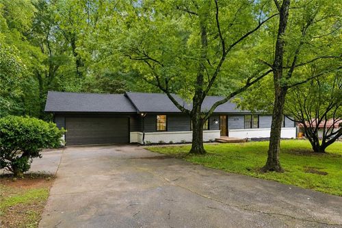 4579 Tudor Castle Dr, Decatur, GA, 30035-2163 | Card Image