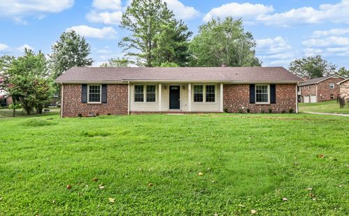 803 Laurel Dr, Clarksville, TN, 37043-5916 | Card Image