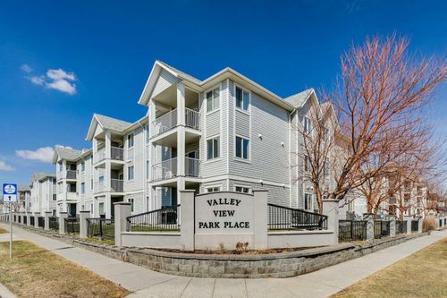 102-6102 Valleyview Pk Se, Calgary, AB, T2B3R6 | Card Image