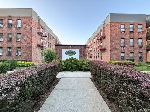 2b-215-37 48th Ave, New York, NY, 11361 | Card Image