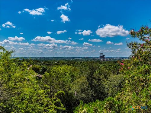 1000 Advance St, San Marcos, TX, 78666-3104 | Card Image