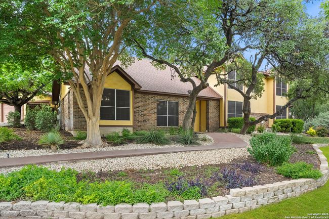 7835 Wild Eagle Rd, House other with 5 bedrooms, 3 bathrooms and null parking in San Antonio TX | Image 5