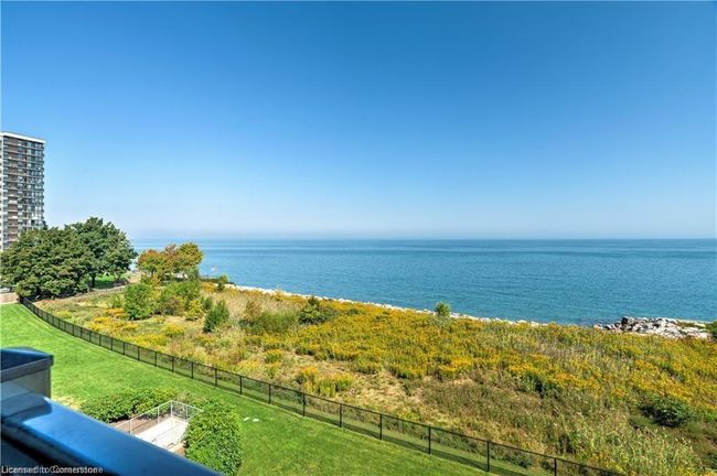 404 - 35 Southshore Cres, House attached with 2 bedrooms, 2 bathrooms and 2 parking in Stoney Creek ON | Image 18