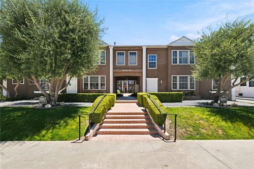 15034 Dickens St, Sherman Oaks, CA, 91403-3445 | Card Image